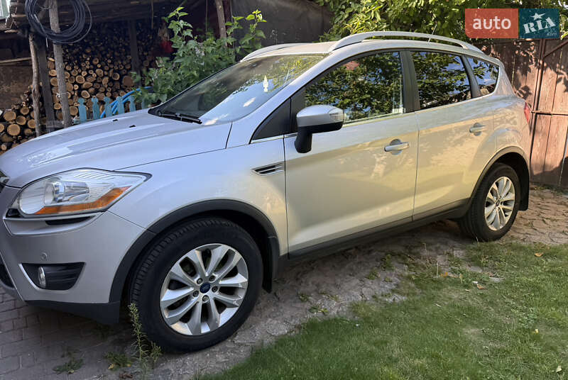 Внедорожник / Кроссовер Ford Kuga 2012 в Киеве