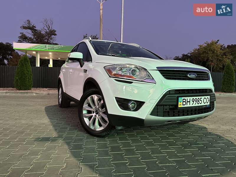 Внедорожник / Кроссовер Ford Kuga 2010 в Одессе