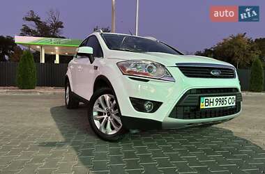 Внедорожник / Кроссовер Ford Kuga 2010 в 