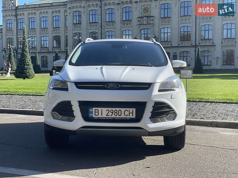 Внедорожник / Кроссовер Ford Kuga 2016 в Киеве