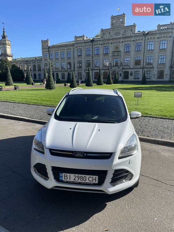 Внедорожник / Кроссовер Ford Kuga 2016 в Киеве