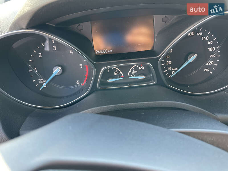 Позашляховик / Кросовер Ford Kuga 2019 в Шепетівці