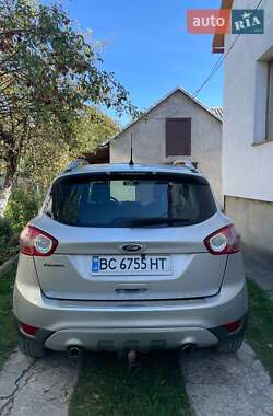 Внедорожник / Кроссовер Ford Kuga 2011 в 