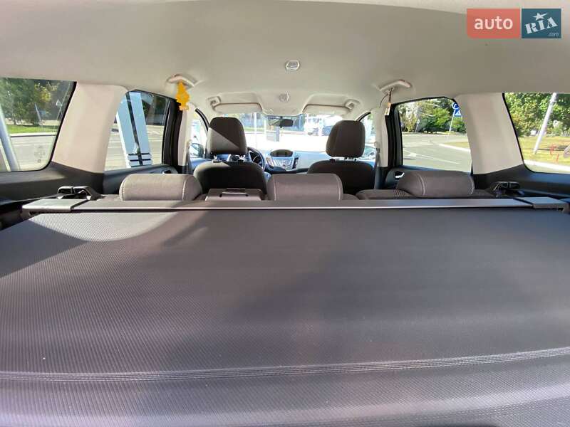 Внедорожник / Кроссовер Ford Kuga 2013 в Киеве