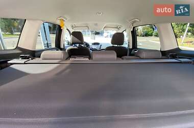 Внедорожник / Кроссовер Ford Kuga 2013 в 