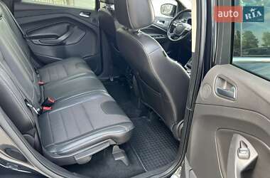 Внедорожник / Кроссовер Ford Kuga 2013 в 