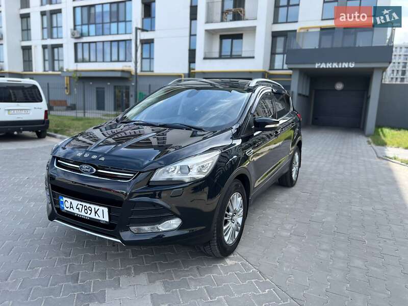 Внедорожник / Кроссовер Ford Kuga 2013 в 