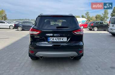 Внедорожник / Кроссовер Ford Kuga 2013 в 