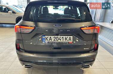 Внедорожник / Кроссовер Ford Kuga 2022 в 