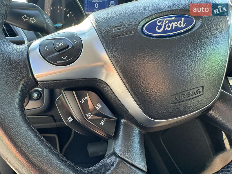 Внедорожник / Кроссовер Ford Kuga 2013 в Виннице