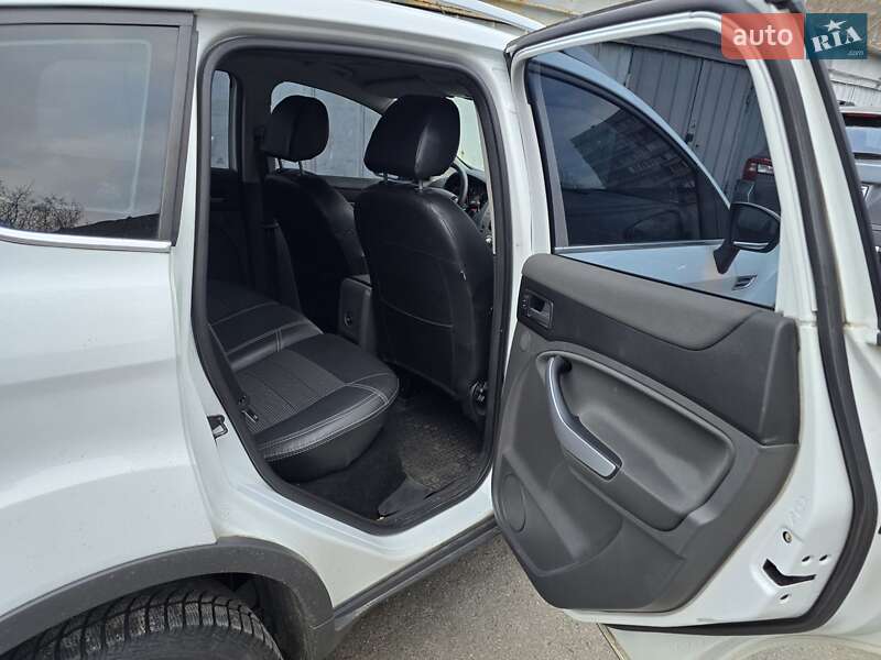 Внедорожник / Кроссовер Ford Kuga 2010 в Киеве фото 12 Внедорожник / Кроссовер Ford Kuga 2010 в Киеве