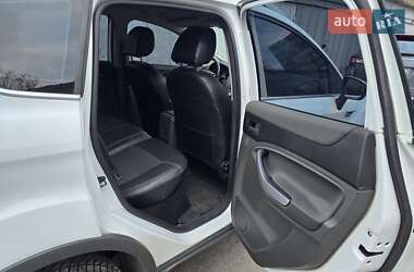 Позашляховик / Кросовер Ford Kuga 2010 в 