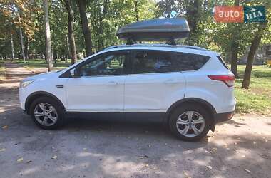 Внедорожник / Кроссовер Ford Kuga 2015 в 