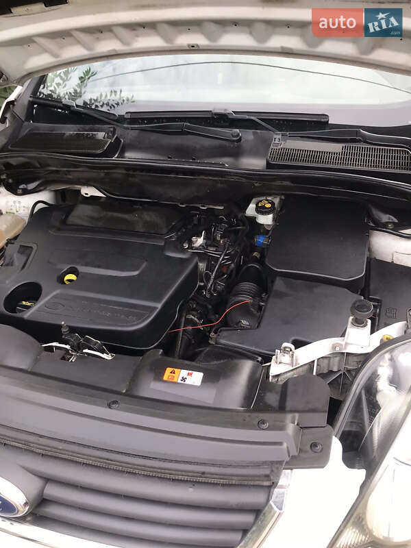 Позашляховик / Кросовер Ford Kuga 2010 в Рівному