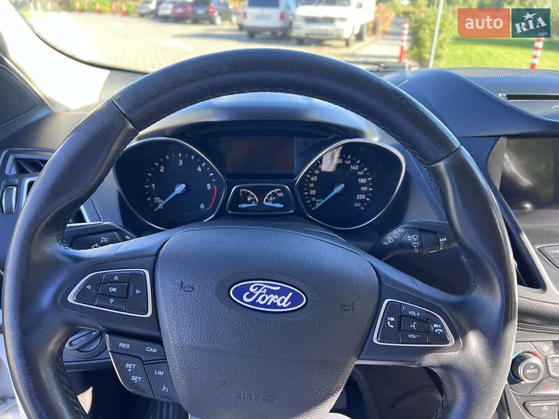 Внедорожник / Кроссовер Ford Kuga 2019 в Киеве
