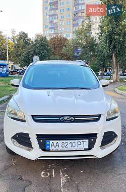 Внедорожник / Кроссовер Ford Kuga 2013 в 