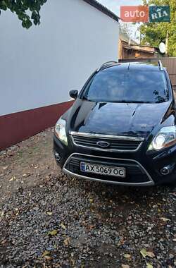 Позашляховик / Кросовер Ford Kuga 2010 в Краснограді