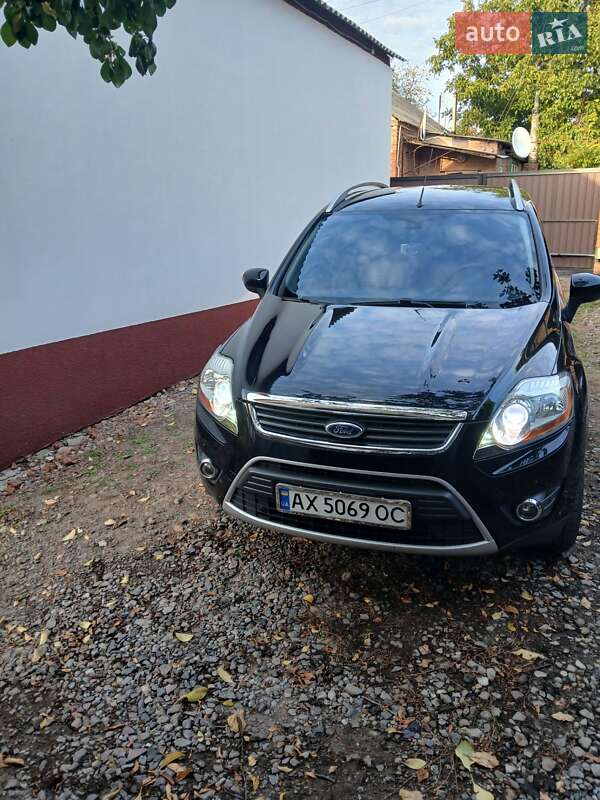 Позашляховик / Кросовер Ford Kuga 2010 в Краснограді