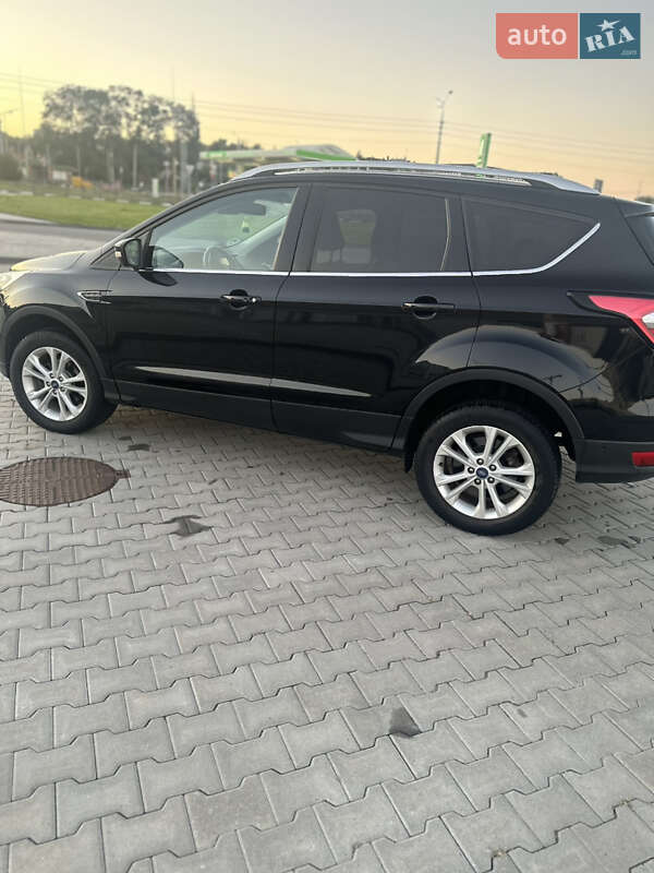Внедорожник / Кроссовер Ford Kuga 2018 в Харькове