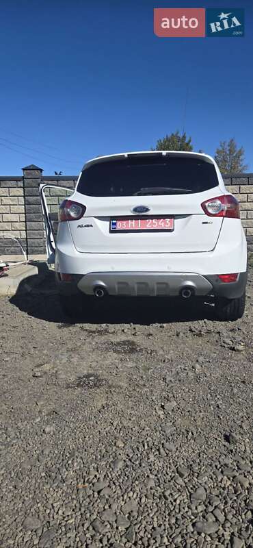 Позашляховик / Кросовер Ford Kuga 2010 в Луцьку