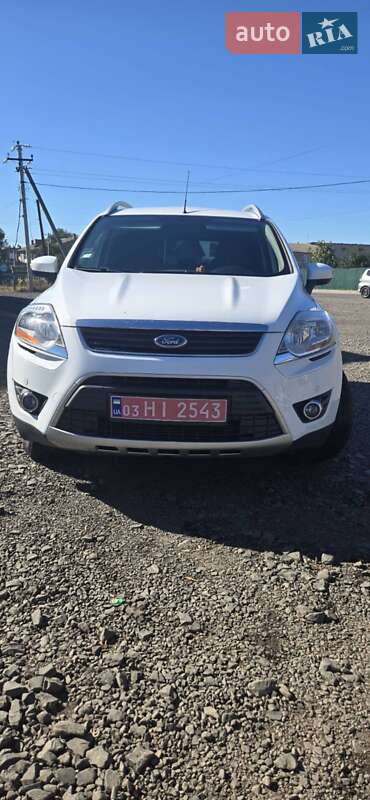 Позашляховик / Кросовер Ford Kuga 2010 в Луцьку