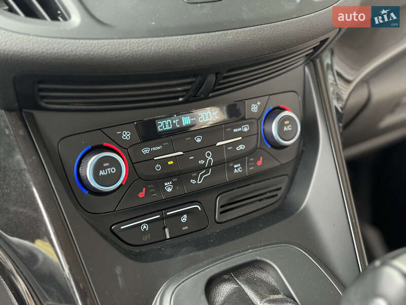 Внедорожник / Кроссовер Ford Kuga 2019 в Киеве