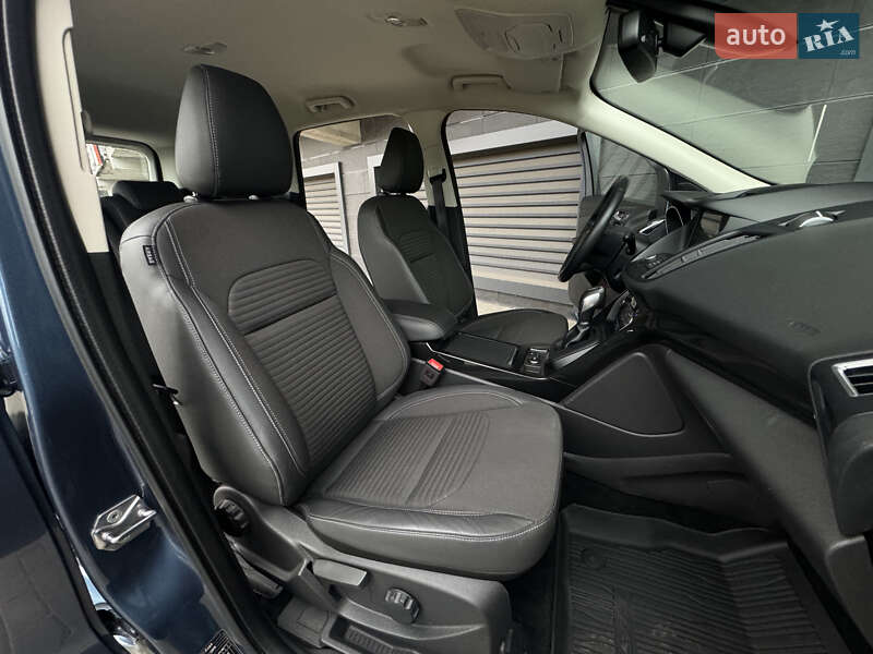 Внедорожник / Кроссовер Ford Kuga 2019 в Киеве