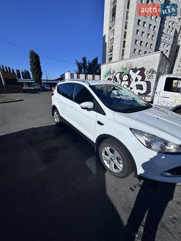 Внедорожник / Кроссовер Ford Kuga 2013 в Киеве