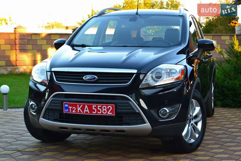 Внедорожник / Кроссовер Ford Kuga 2009 в Сарнах