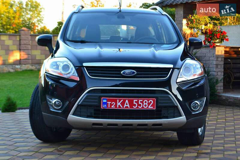 Внедорожник / Кроссовер Ford Kuga 2009 в Сарнах