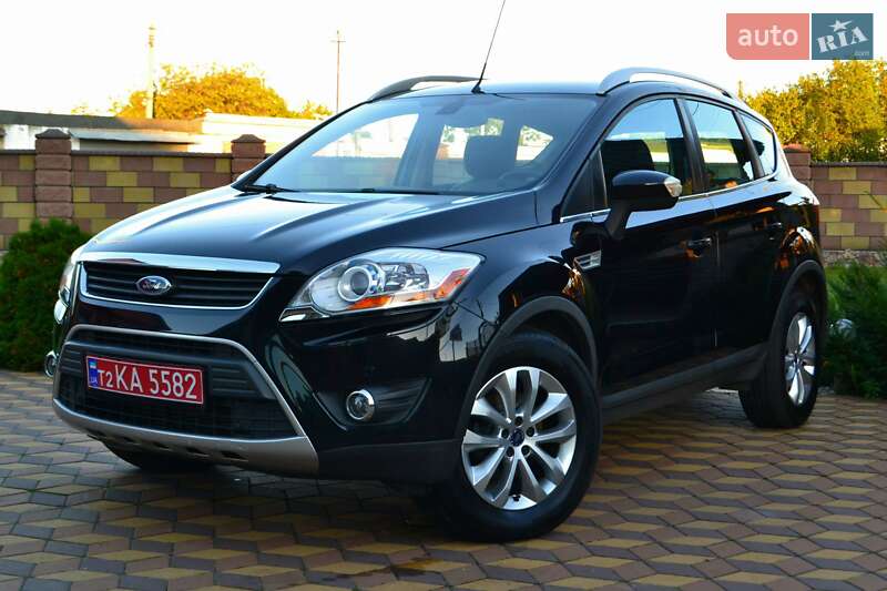 Внедорожник / Кроссовер Ford Kuga 2009 в Сарнах