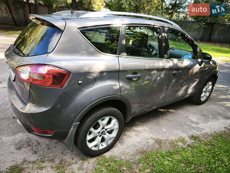 Внедорожник / Кроссовер Ford Kuga 2012 в Киеве