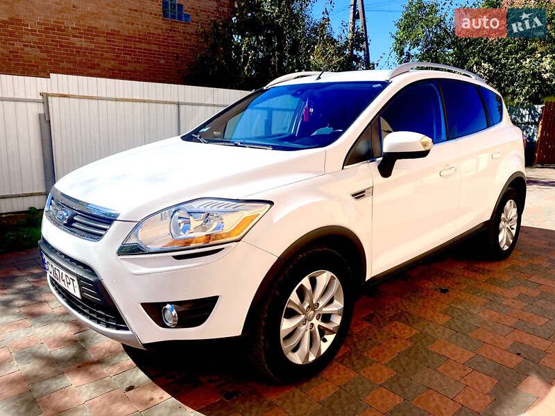 Внедорожник / Кроссовер Ford Kuga 2009 в Новом Роздоле