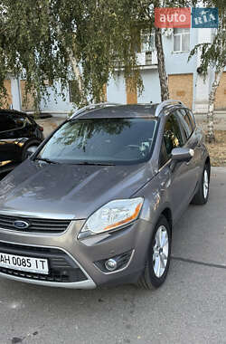 Внедорожник / Кроссовер Ford Kuga 2012 в 