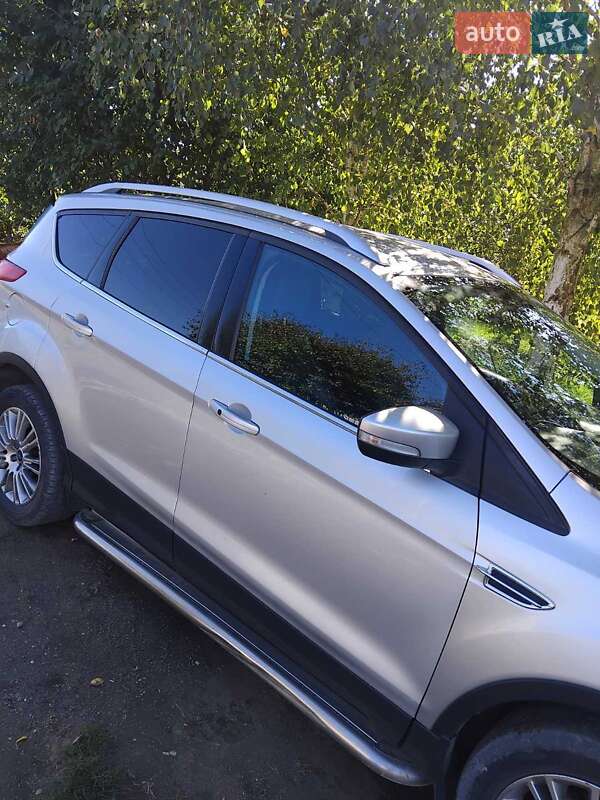 Позашляховик / Кросовер Ford Kuga 2013 в Ланівці