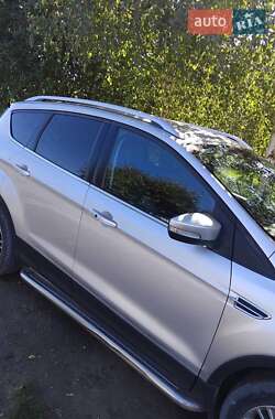 Внедорожник / Кроссовер Ford Kuga 2013 в 