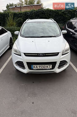 Позашляховик / Кросовер Ford Kuga 2013 в Києві