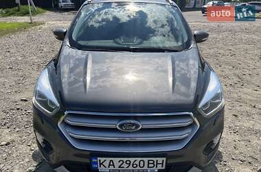 Внедорожник / Кроссовер Ford Kuga 2019 в Гатном