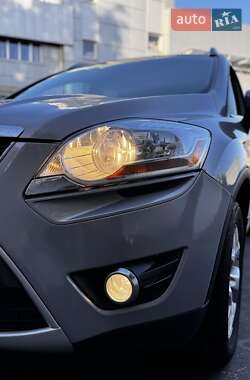 Внедорожник / Кроссовер Ford Kuga 2011 в 