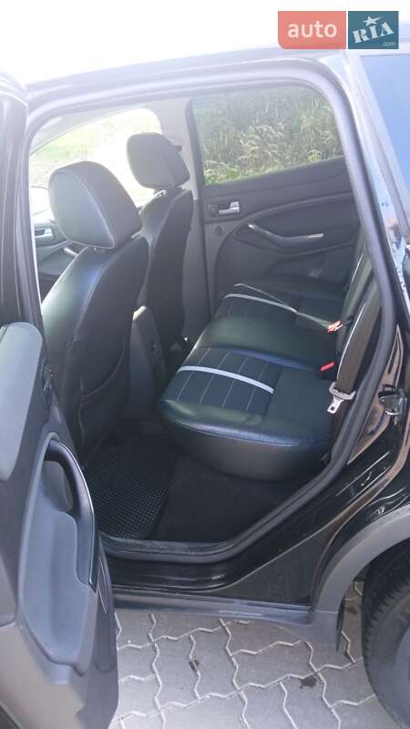 Внедорожник / Кроссовер Ford Kuga 2010 в Стрые