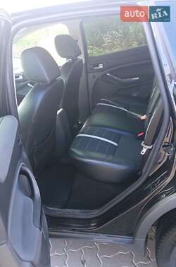 Внедорожник / Кроссовер Ford Kuga 2010 в 