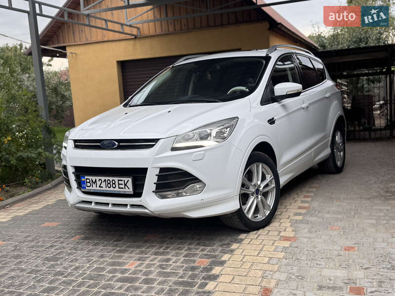 Позашляховик / Кросовер Ford Kuga 2016 в 