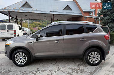 Внедорожник / Кроссовер Ford Kuga 2011 в 
