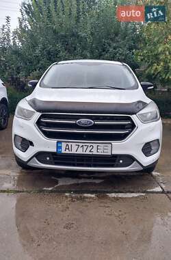 Внедорожник / Кроссовер Ford Kuga 2017 в Киеве
