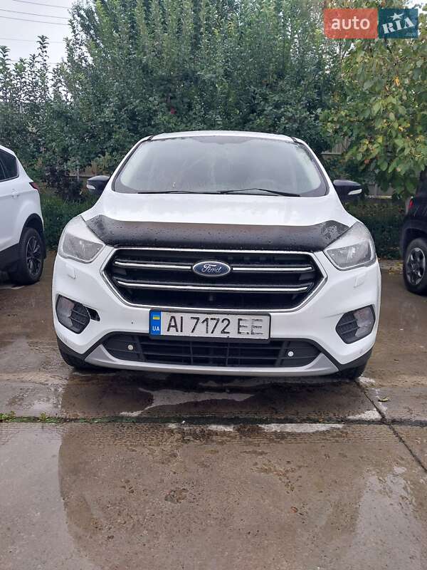 Внедорожник / Кроссовер Ford Kuga 2017 в Киеве