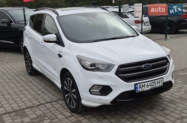 Внедорожник / Кроссовер Ford Kuga 2017 в 