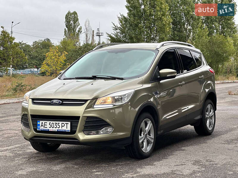Внедорожник / Кроссовер Ford Kuga 2013 в Днепре