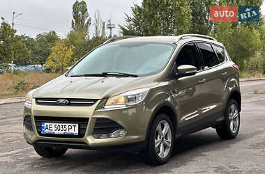 Внедорожник / Кроссовер Ford Kuga 2013 в 