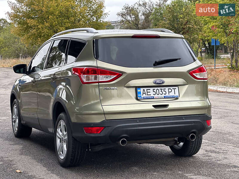 Внедорожник / Кроссовер Ford Kuga 2013 в Днепре