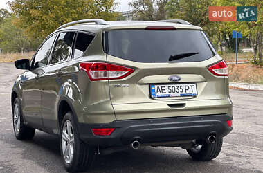Внедорожник / Кроссовер Ford Kuga 2013 в 